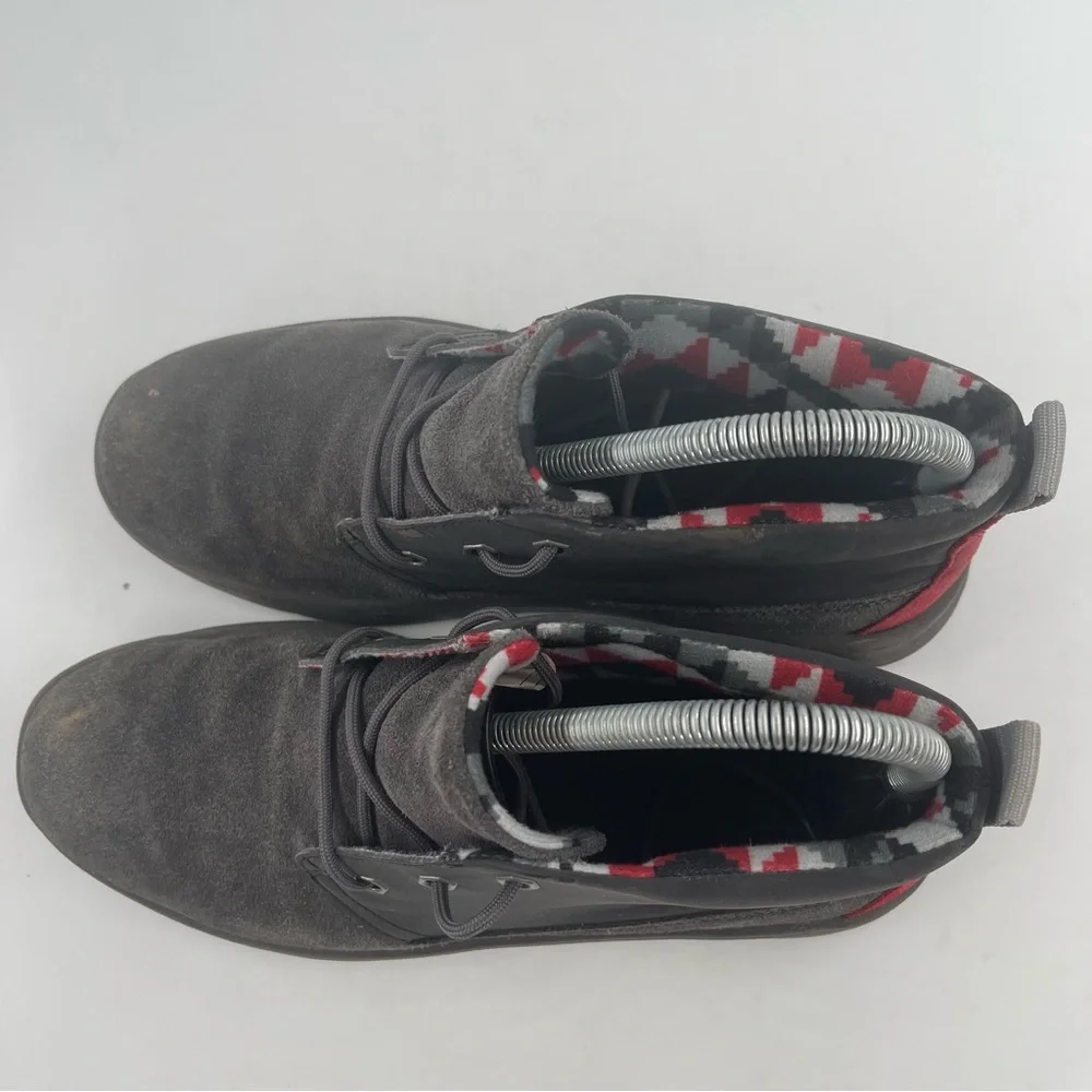 UGG Boy’s Treadlite Grey Red Lace Up Loafers Shoes - Size 5